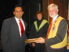 Lions present awards to graduating students